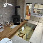 Prázdninový dům The Riverfront House *