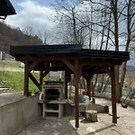 Prázdninový dům The Riverfront House *