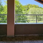 The Riverfront House Prázdninový dům *