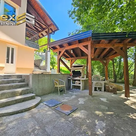 The Riverfront House * Sarajevo