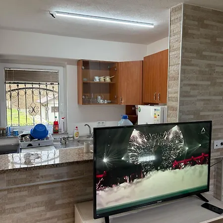 The Riverfront House * Сараево