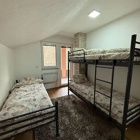 The Riverfront House Дом отдыха