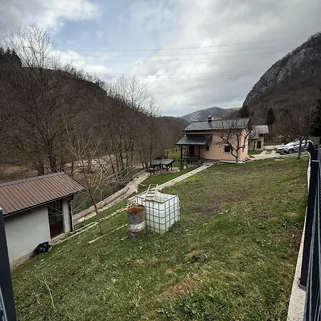 The Riverfront House * Sarajevo