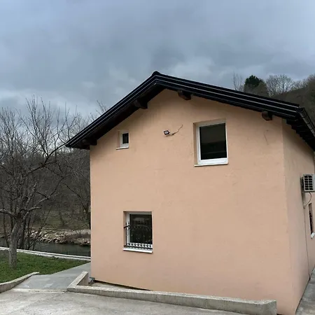 The Riverfront House Semesterbostad Sarajevo