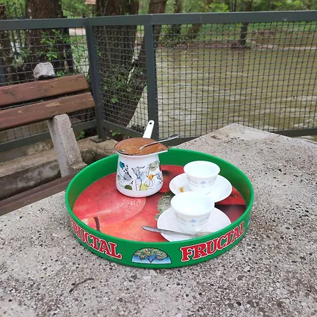 Дом отдыха The Riverfront House *