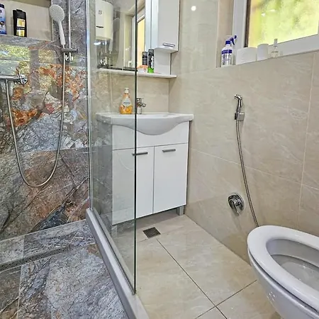 The Riverfront House * Сараево